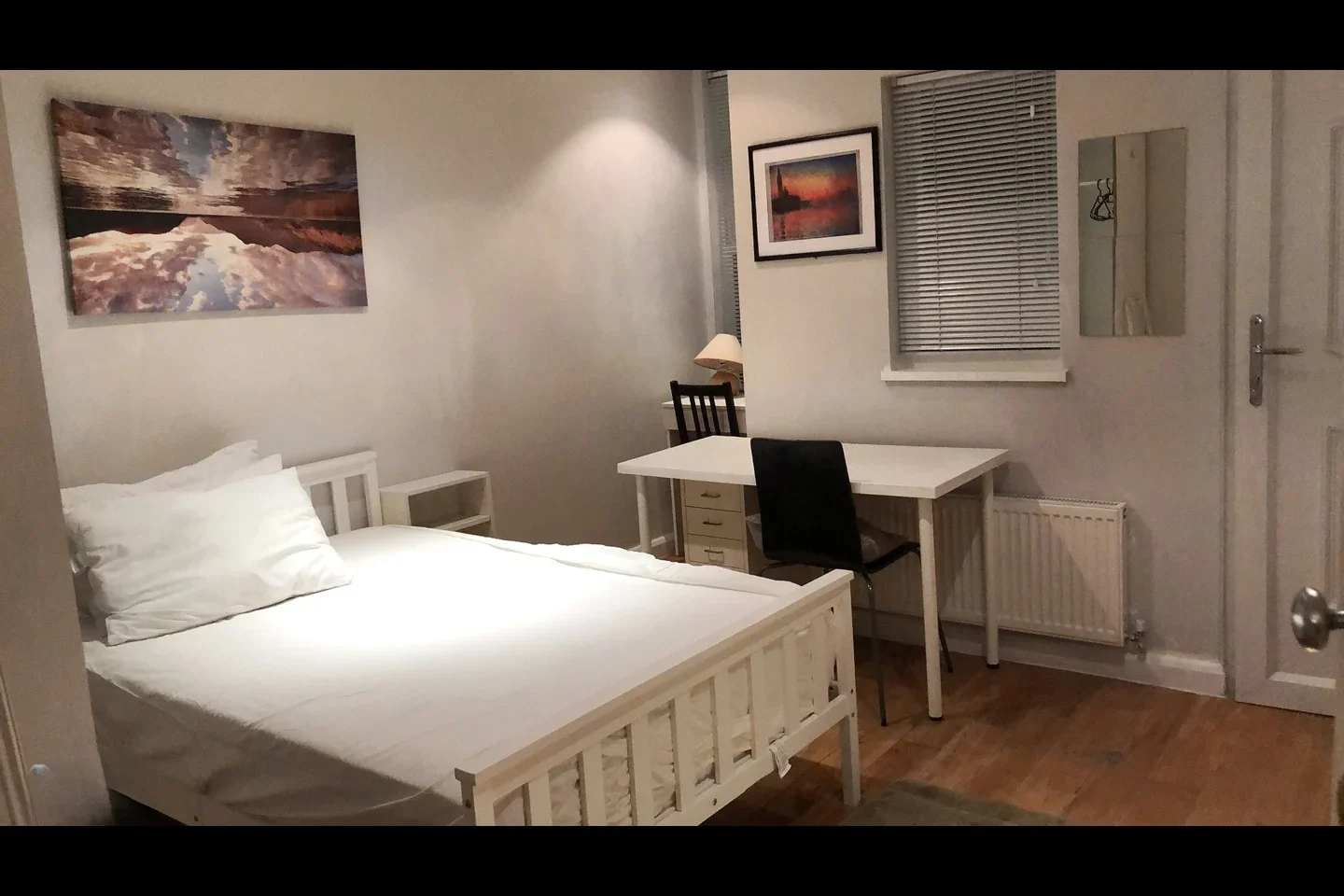 Flat Standen Road in Greater London
