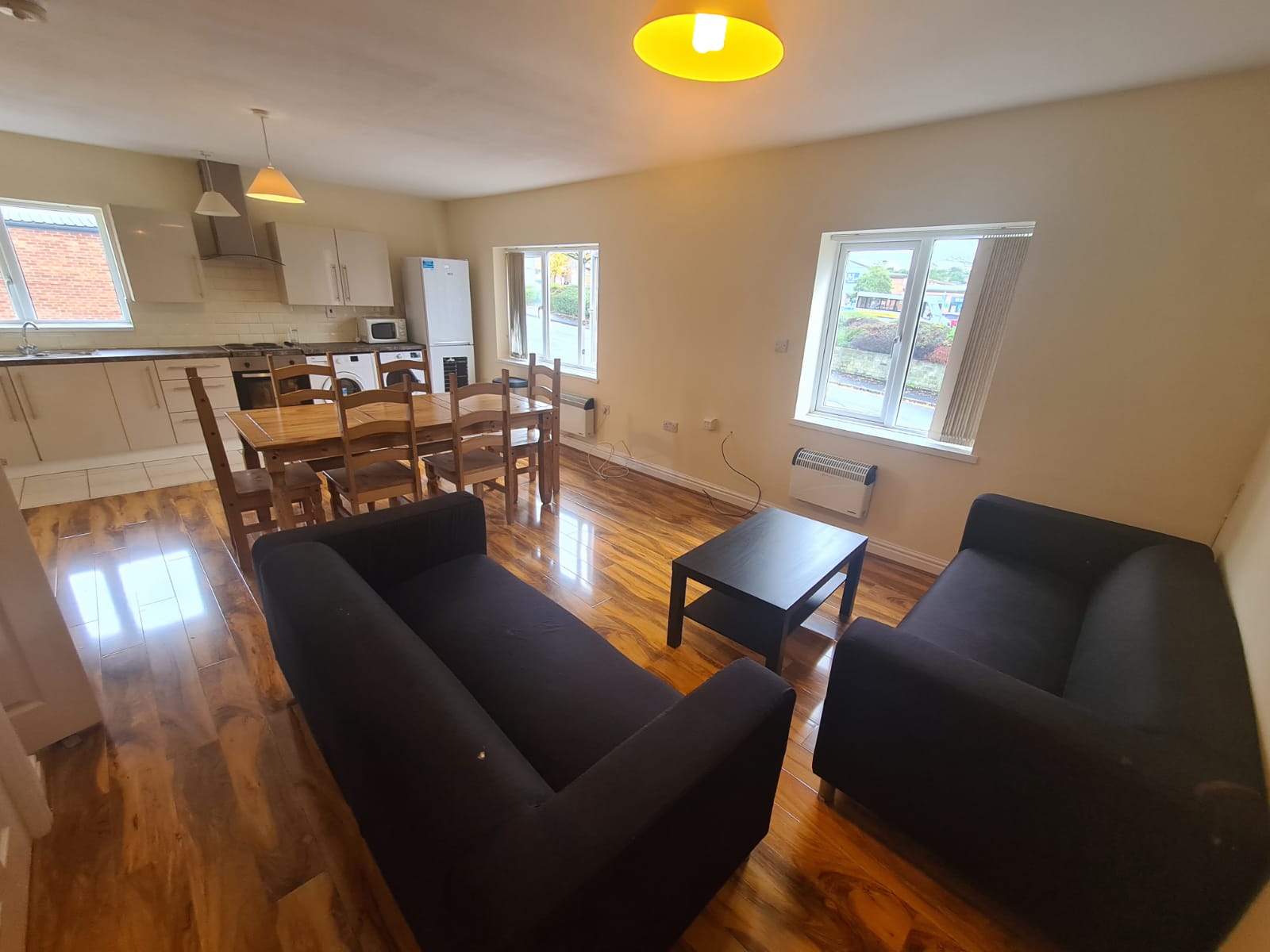 Flat Stonegate Road in Leeds