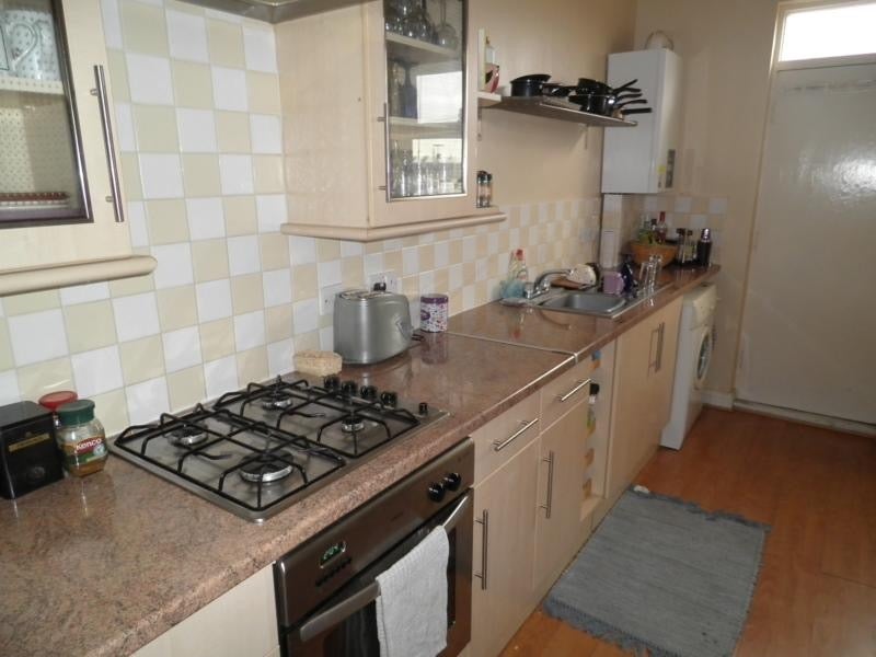 Flat Whitefield Terrace in Newcastle upon Tyne