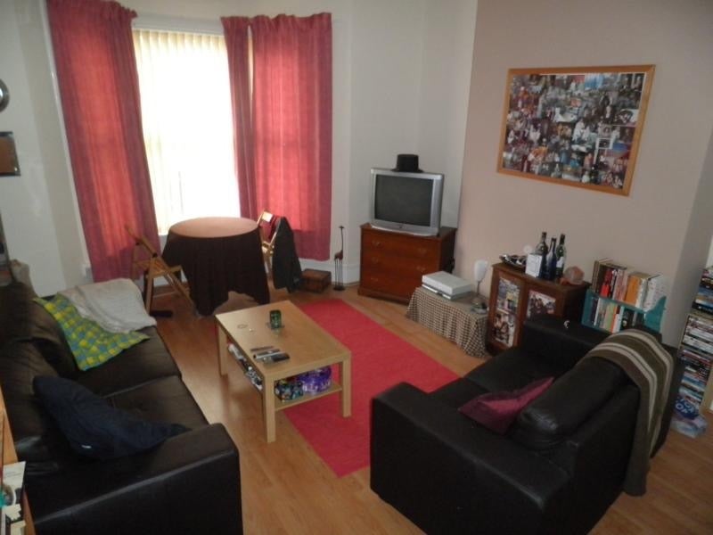 Flat Whitefield Terrace in Newcastle upon Tyne