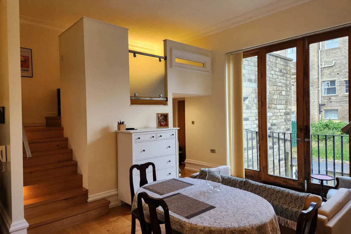 Flat New North Road in Kirklees