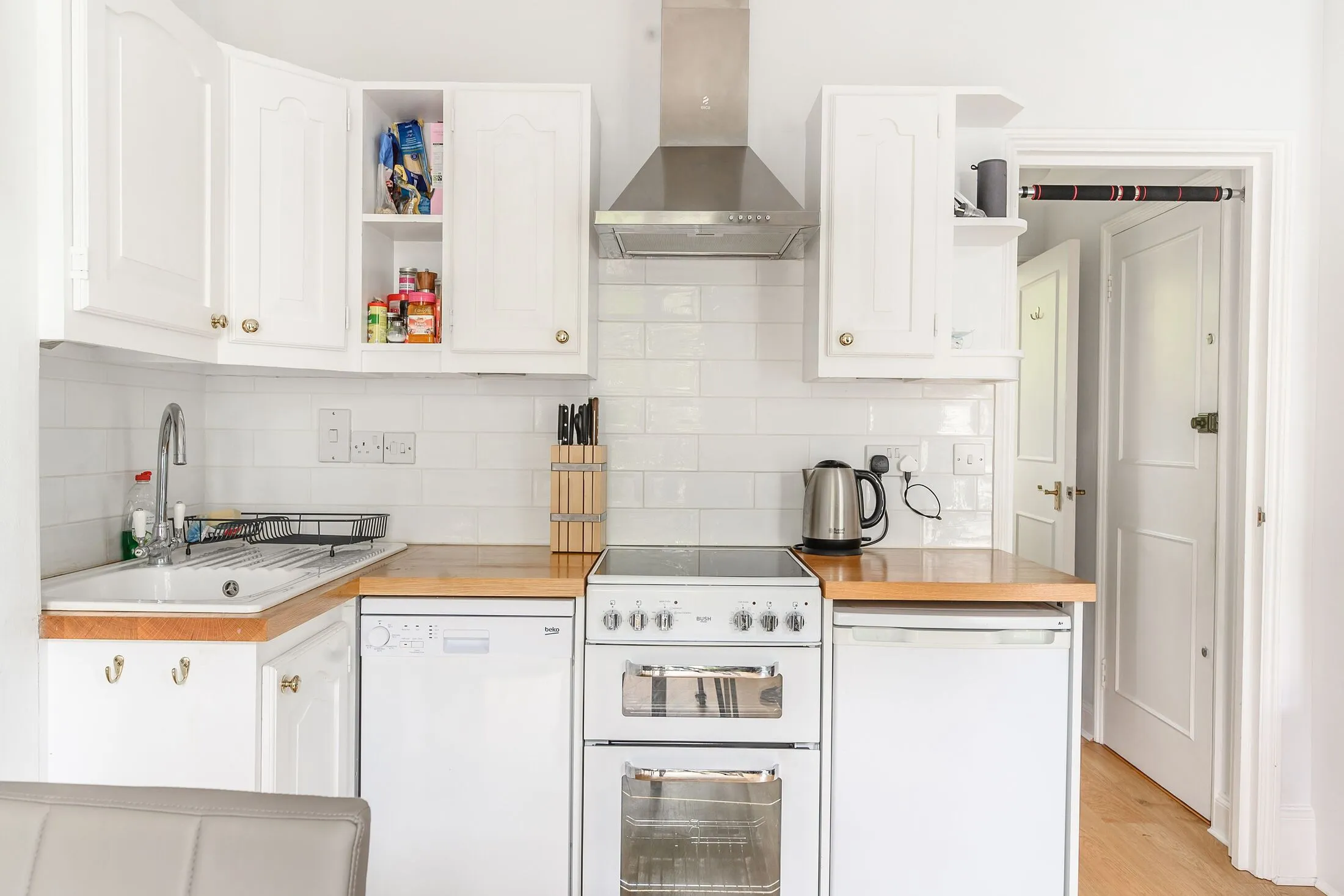 Flat Denbigh Street in City of Westminster