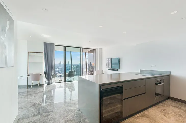 Flat Blackfriars Road in Greater London