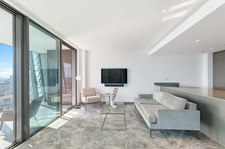 Flat Blackfriars Road in Greater London