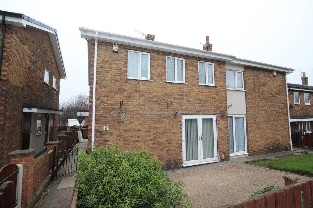 Flat Foss Walk in Wakefield