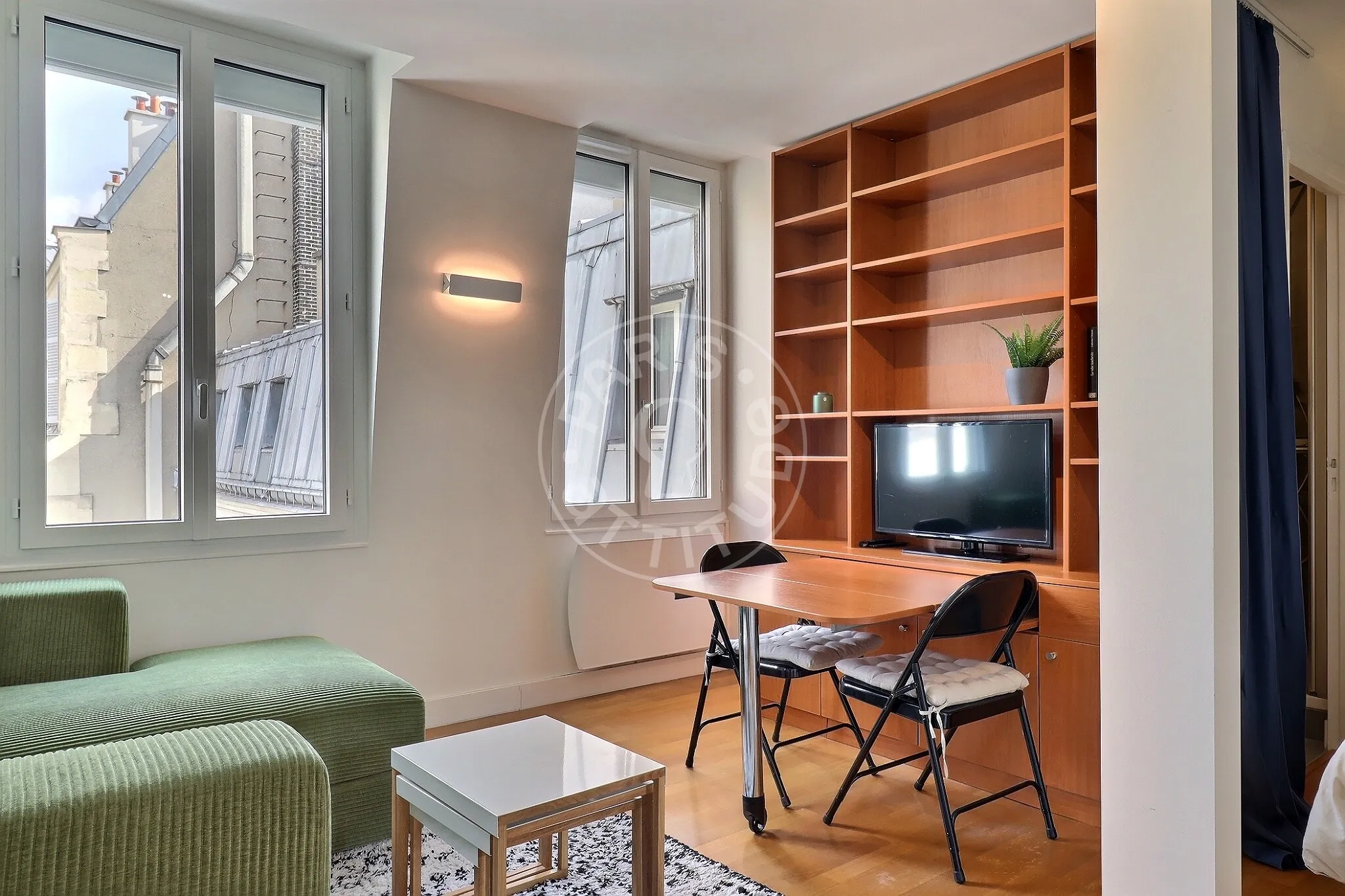 Appartement Rue de Vézelay à Paris