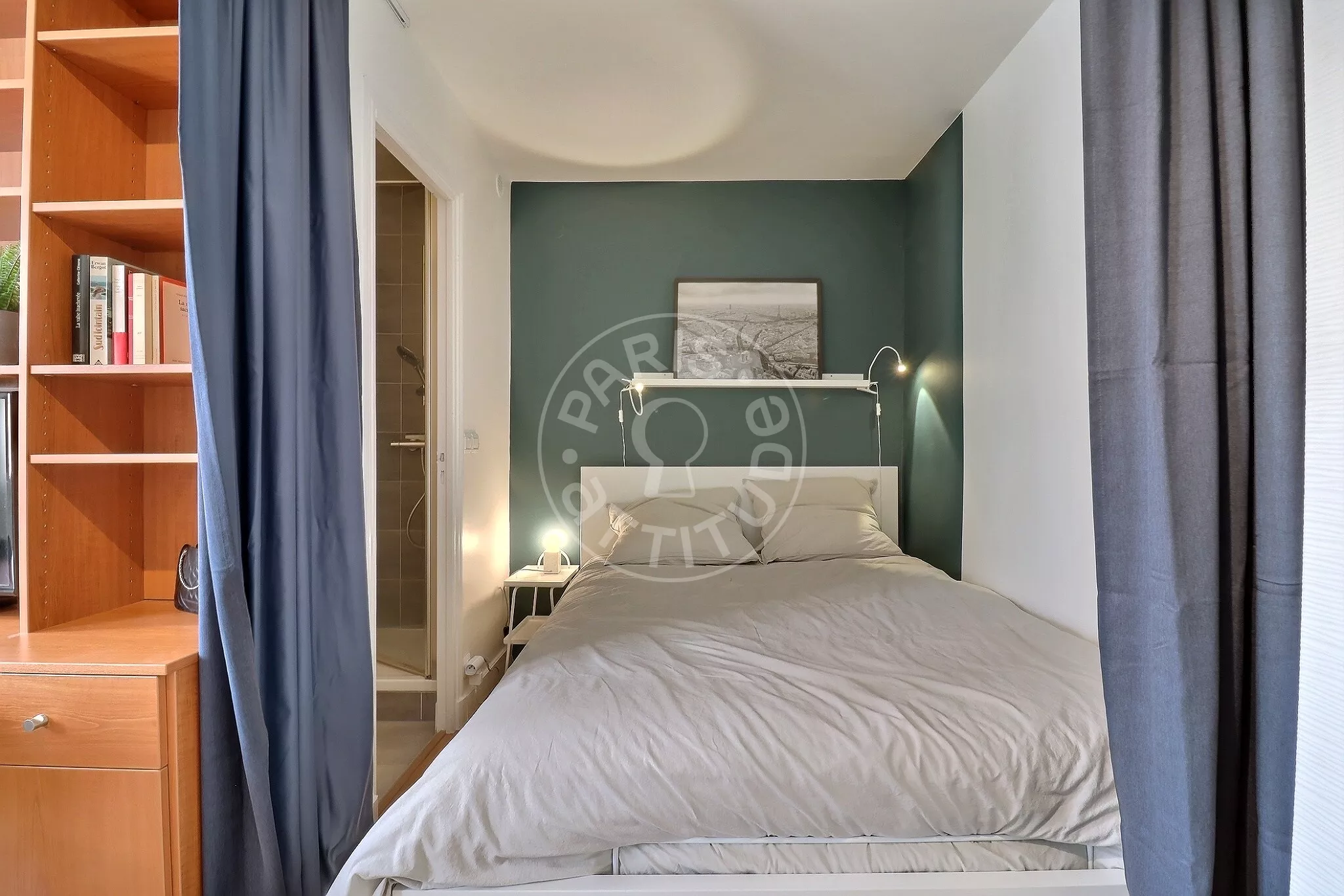Appartement Rue de Vézelay à Paris
