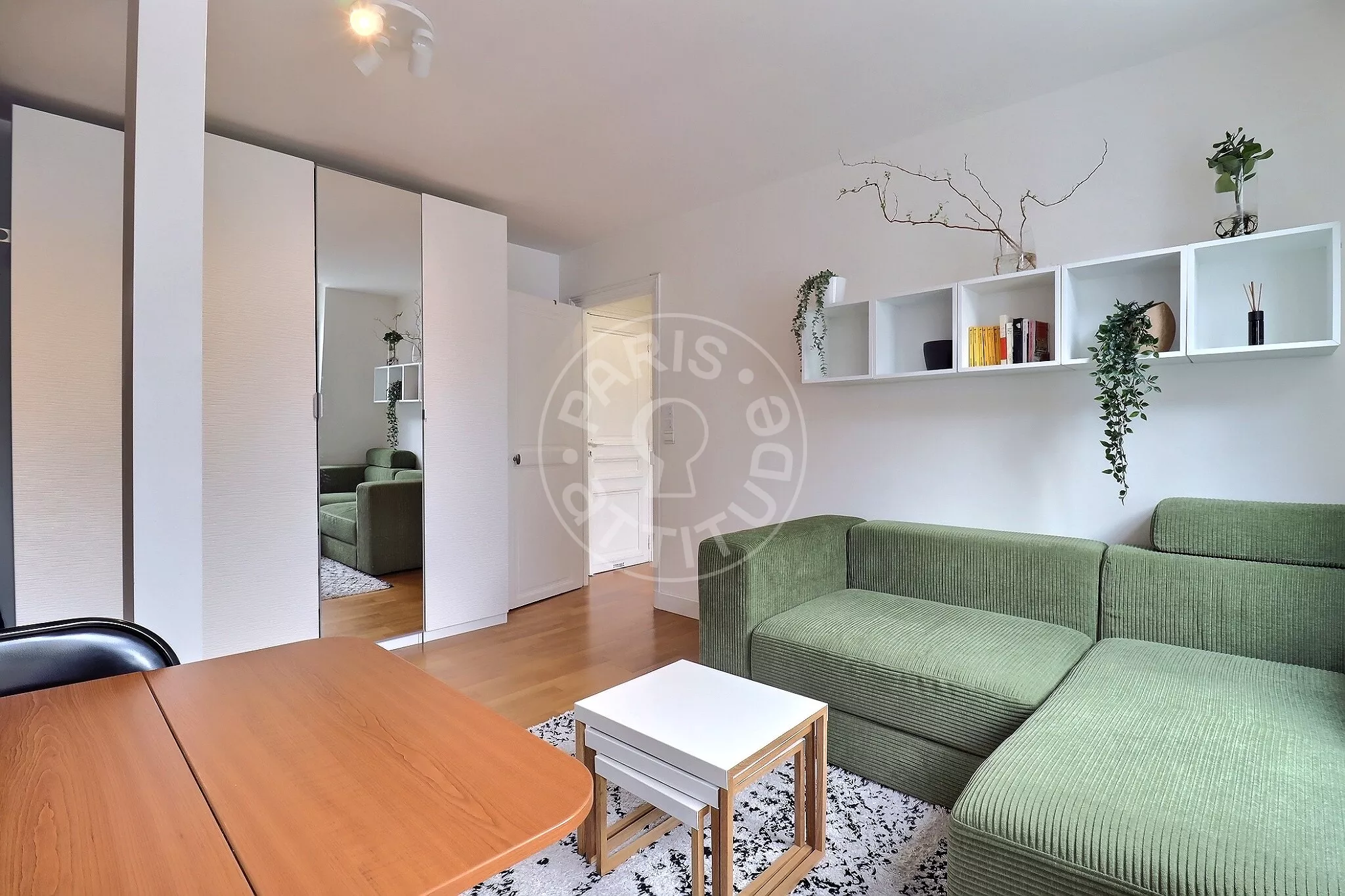 Appartement Rue de Vézelay à Paris