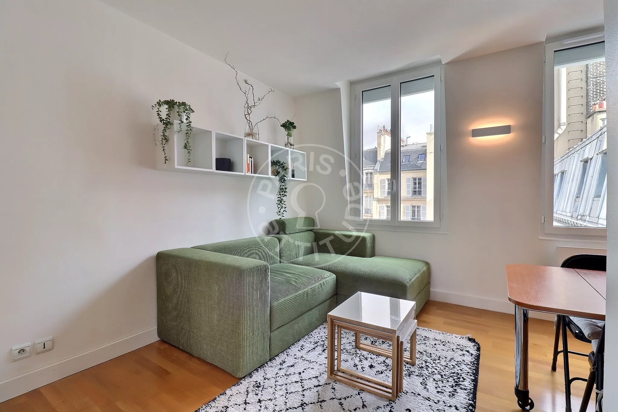 Appartement Rue de Vézelay à Paris