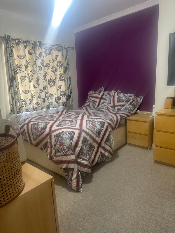 Room Wellfield Road in Birmingham