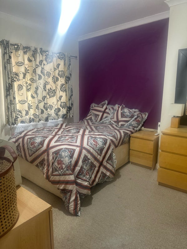 Room Wellfield Road in Birmingham
