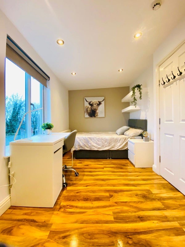 Room Fleeson Street in Manchester