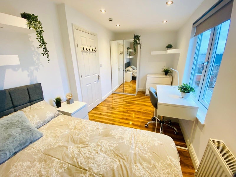 Room Fleeson Street in Manchester