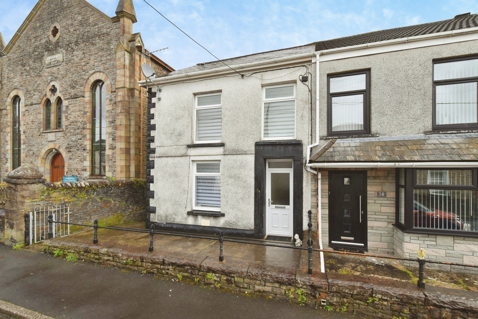 House Thomas Street in Pontardawe