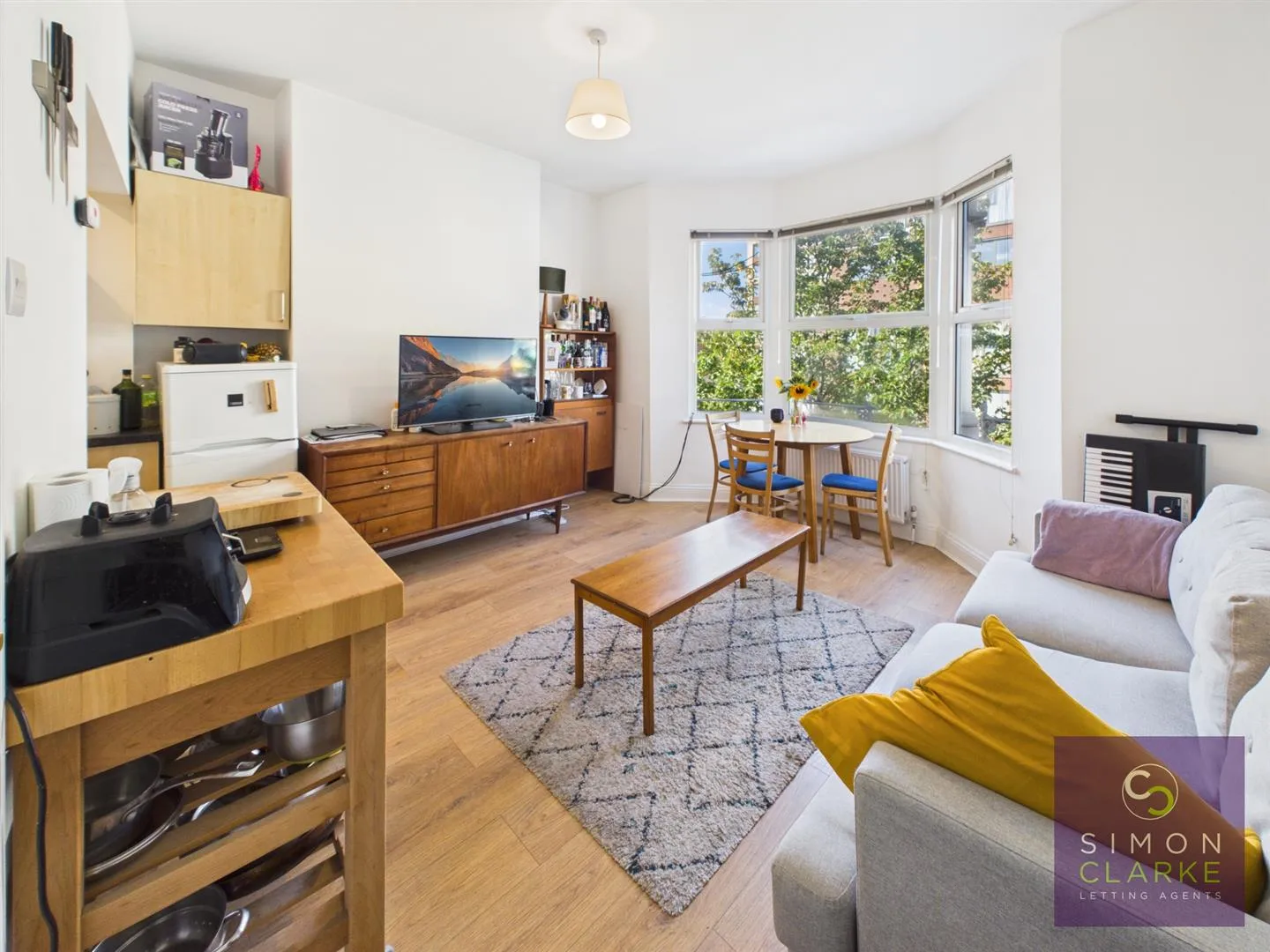 Flat Cambridge Heath Road in Greater London