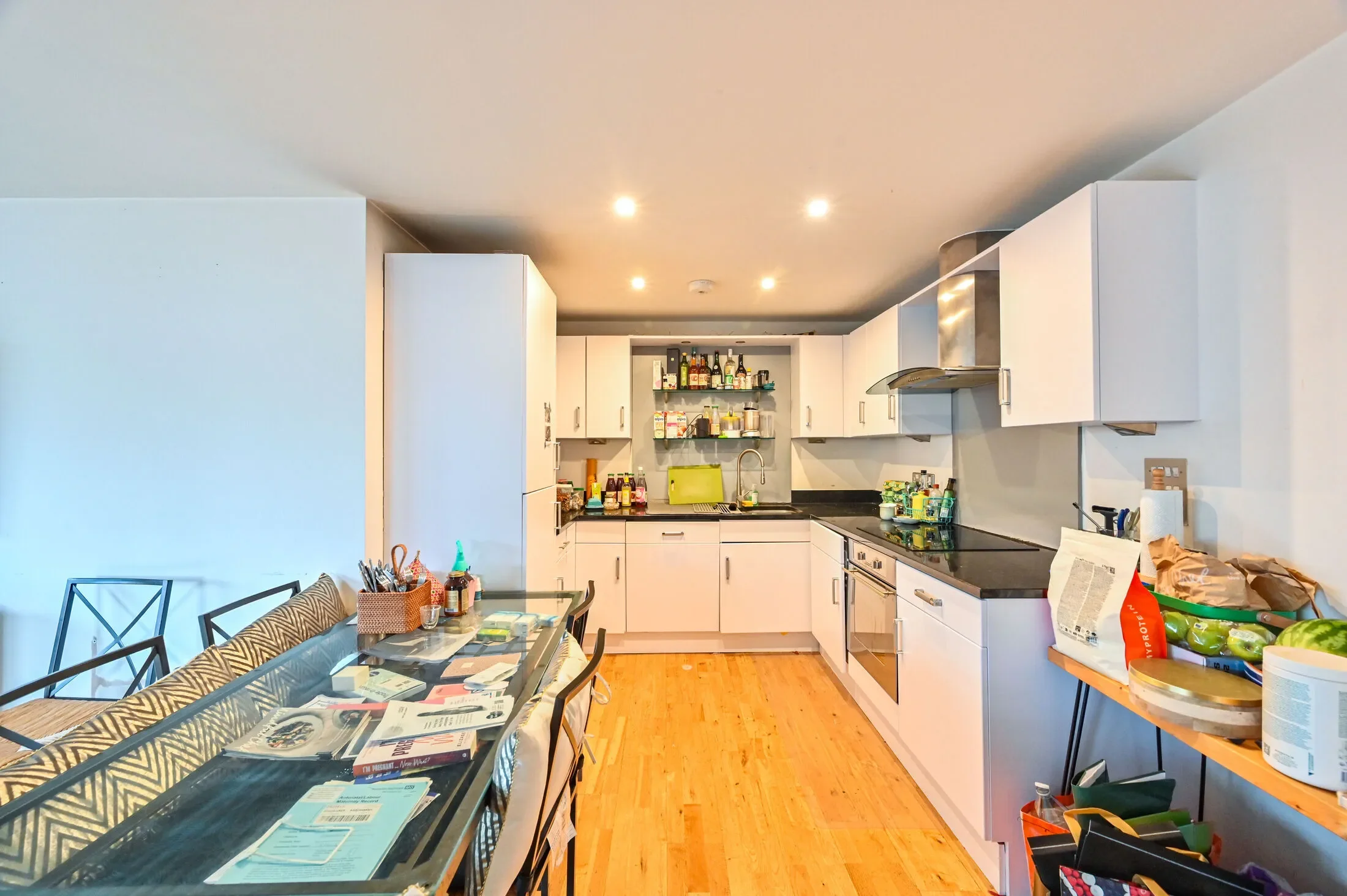 Flat Southgate Road in Greater London