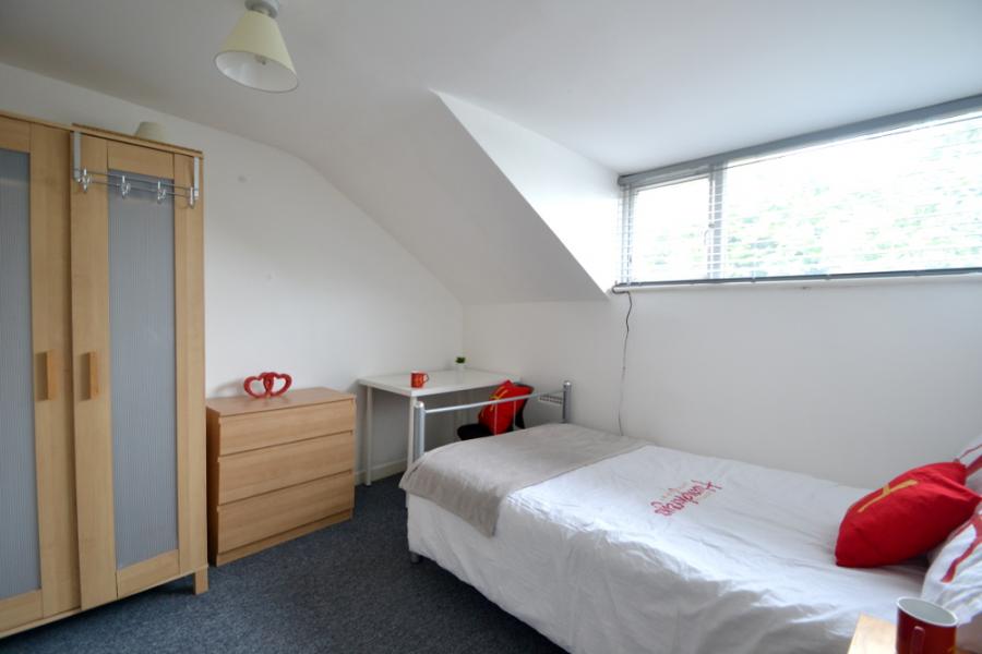 Room Forest Road East in Nottingham