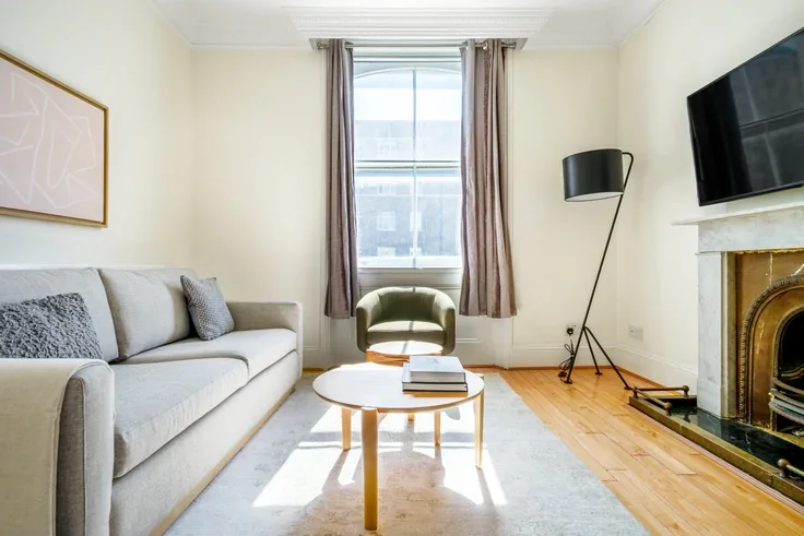 Flat Glendower Place in Greater London