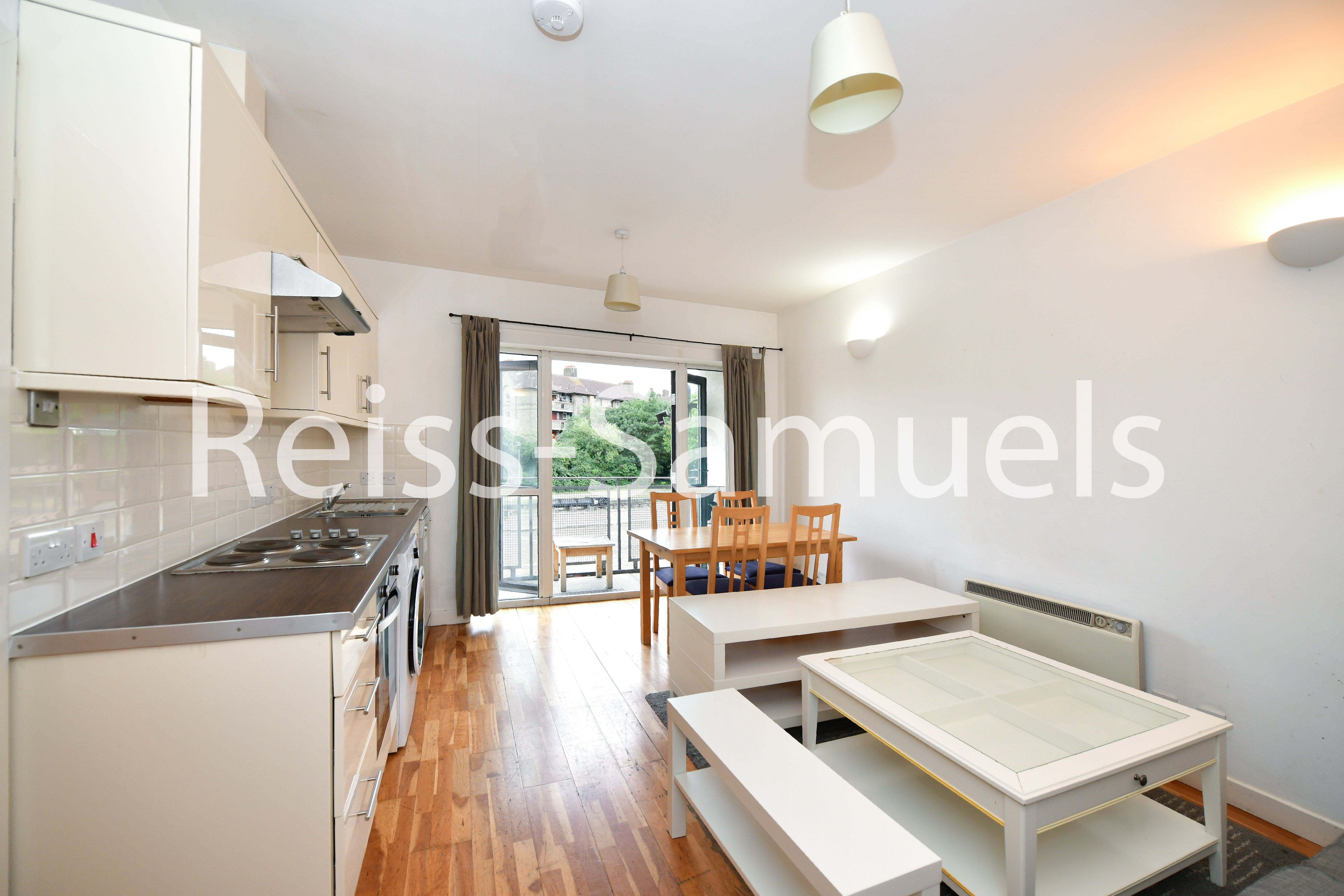 Flat Old Bellgate Place in Greater London