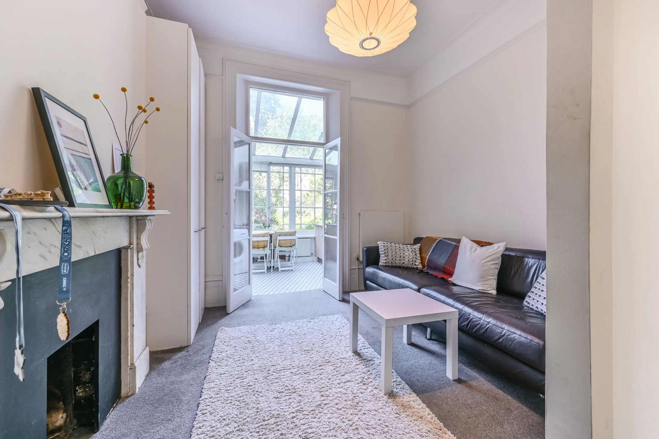 Flat Victoria Rise in Greater London