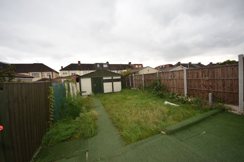 House Headley Drive in Greater London