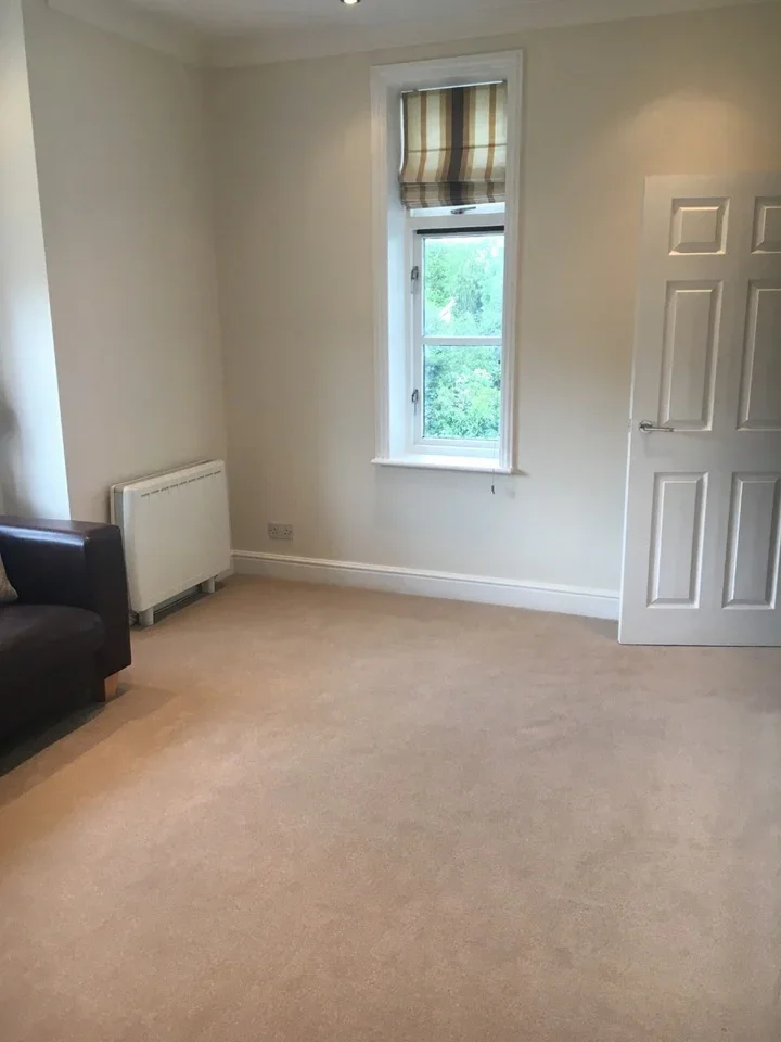Flat Upton Park in Slough