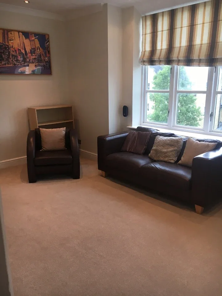 Flat Upton Park in Slough