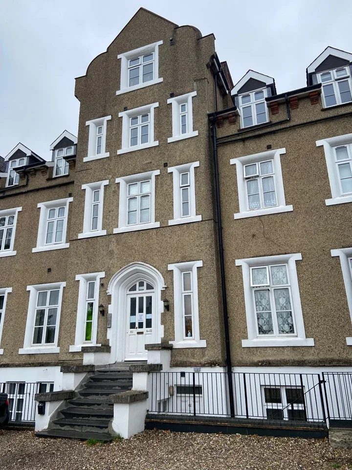 Flat Upton Park in Slough
