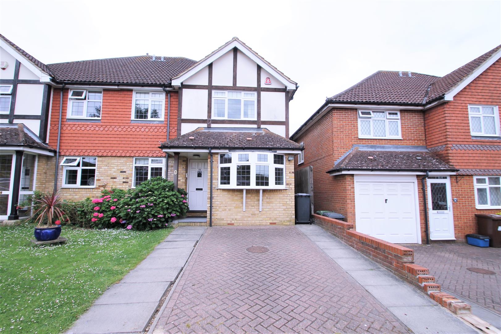House The Birches in Hertsmere