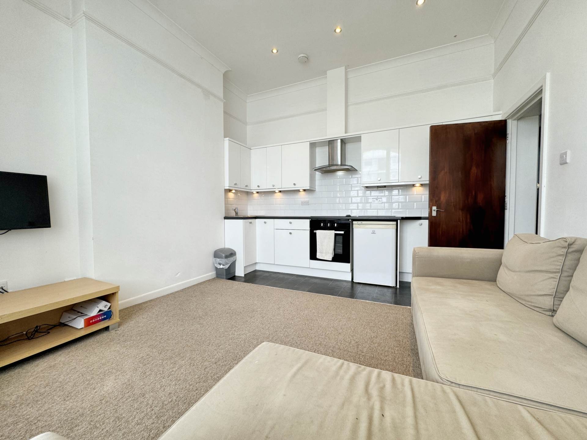 Flat Durley Gardens in Bournemouth