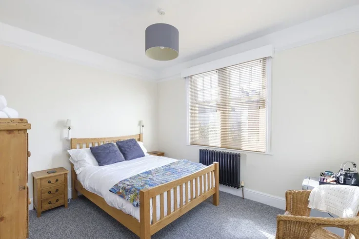 Room De Courcel Road in Brighton