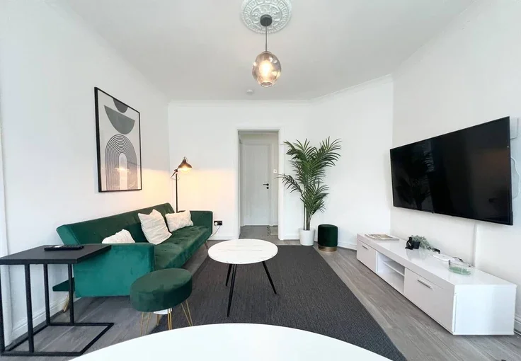 Flat Glenloch Road in Greater London