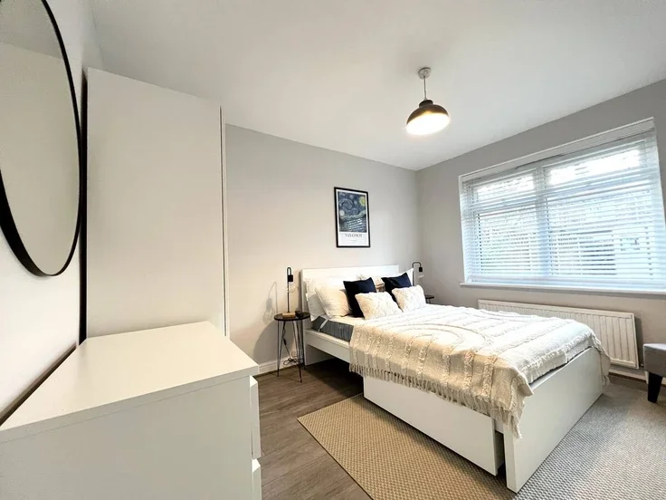 Flat Glenloch Road in Greater London