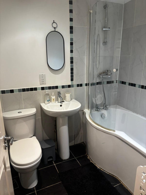 Room Whitecross Road in Weston-super-Mare