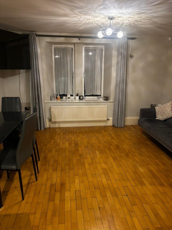 Room Whitecross Road in Weston-super-Mare