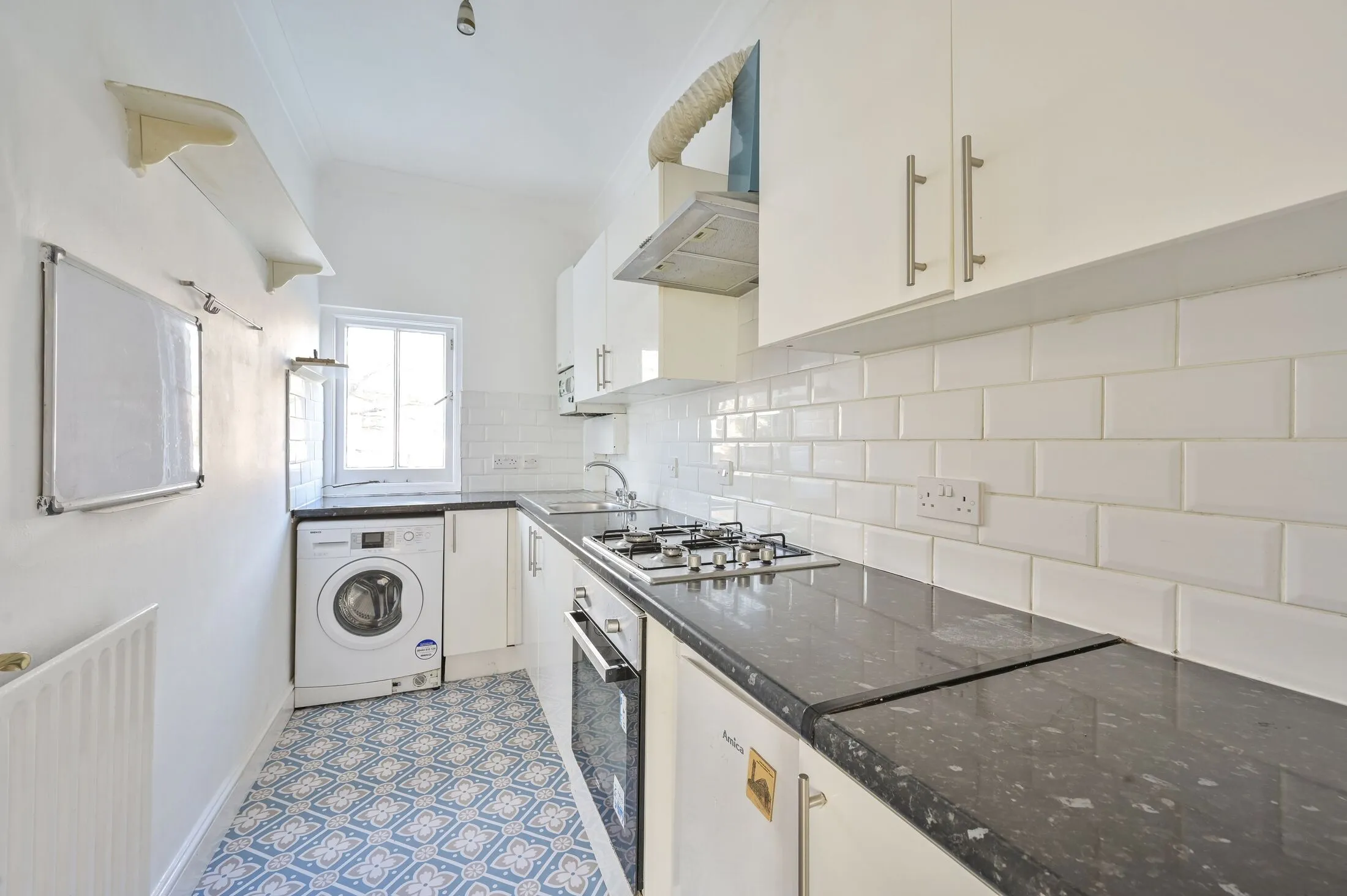 Flat Kingston Road in Greater London