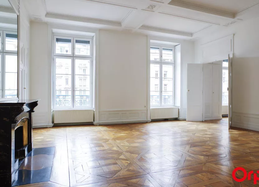 Appartement Place Saint Jean à Lyon