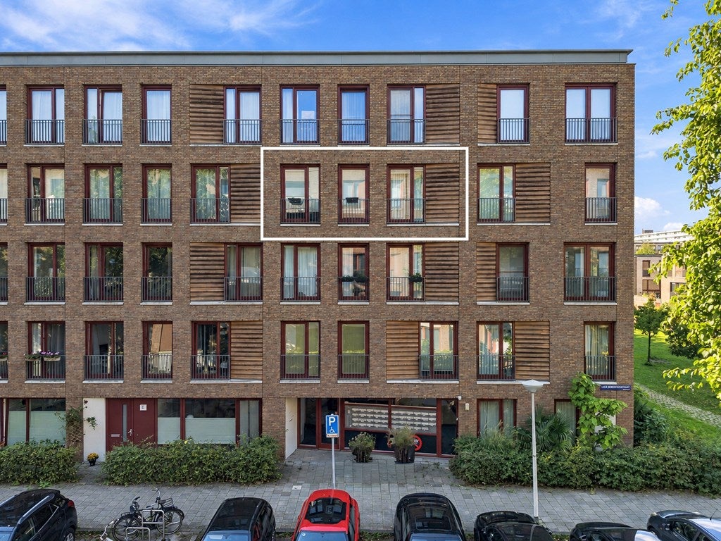 Appartement Suze Robertsonstraat 75 in Amsterdam