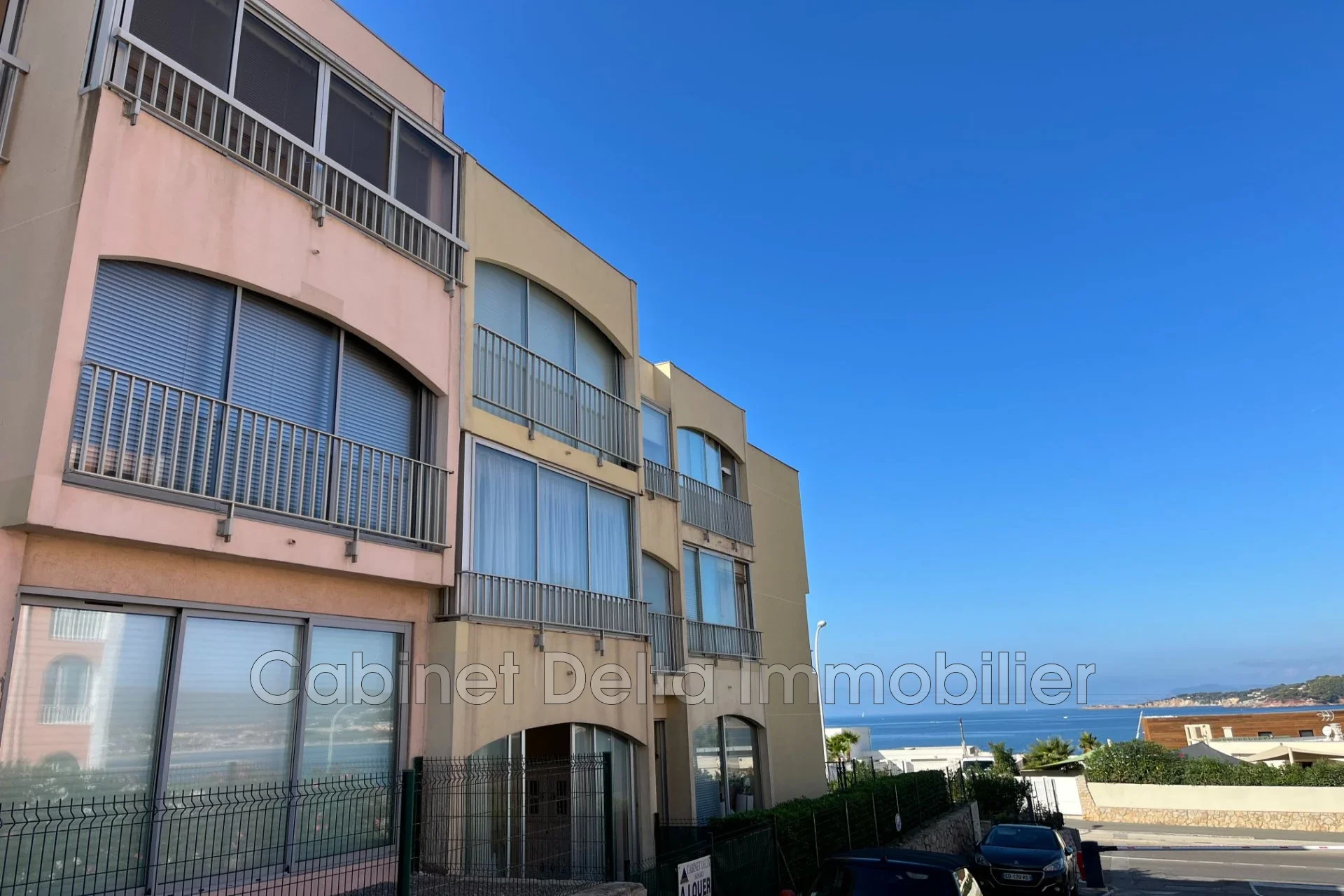 Appartement Avenue du Deuxième Spahis à Sanary-sur-Mer