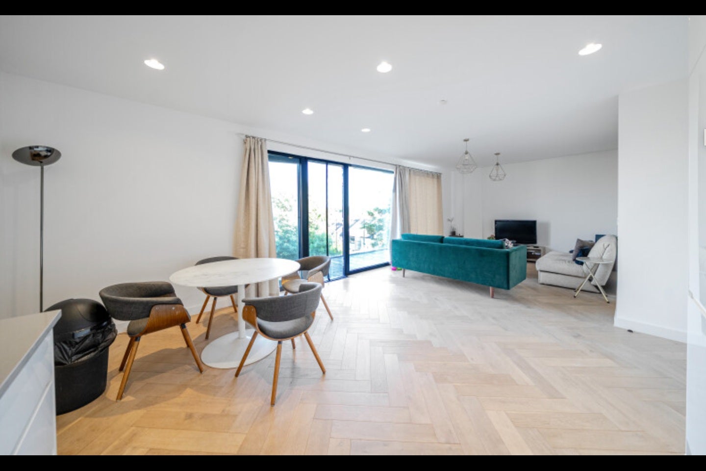 Flat Bell Foundry Close in Greater London