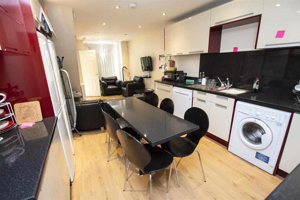 Flat Dawlish Road in Birmingham