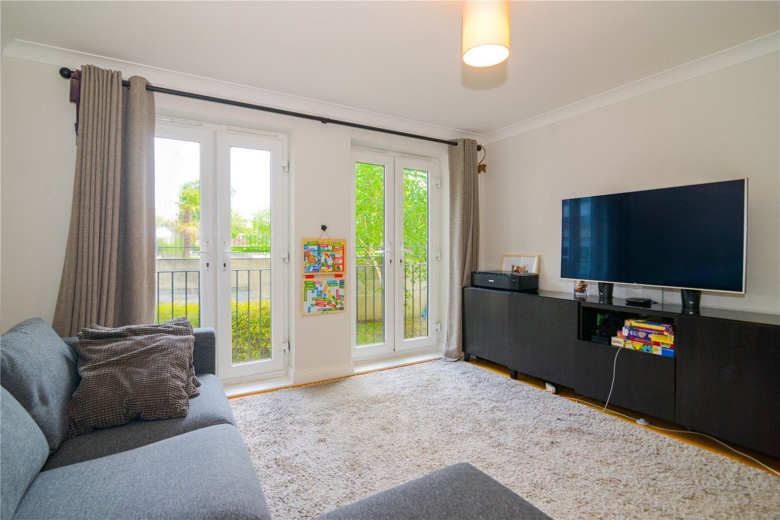 Flat Marlborough Road in Greater London
