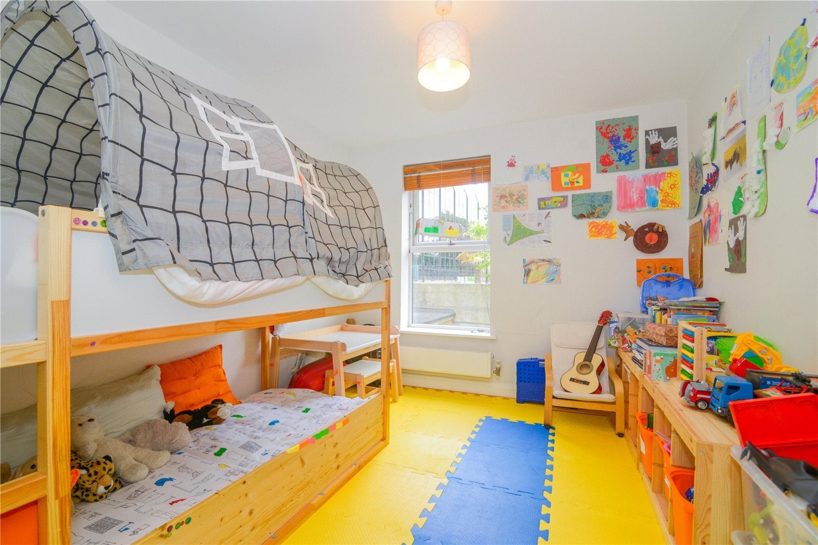 Flat Marlborough Road in Greater London