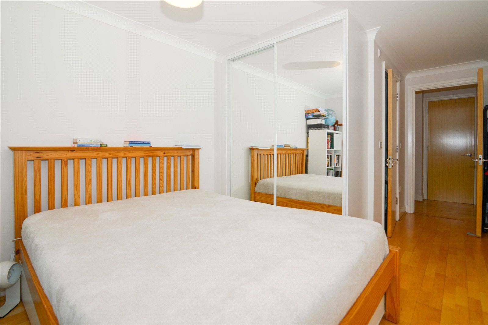 Flat Marlborough Road in Greater London