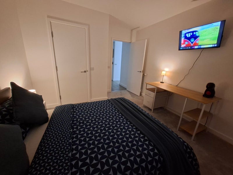 Room Banks Road in Greater London