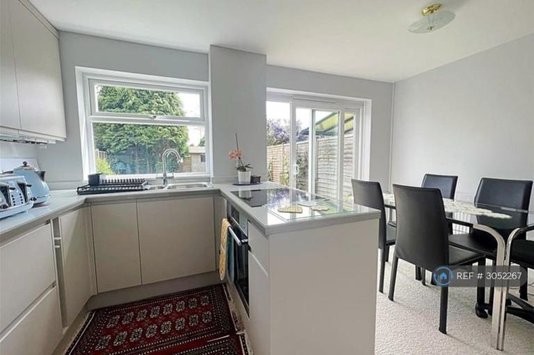 House Tisdale Rise in Kenilworth