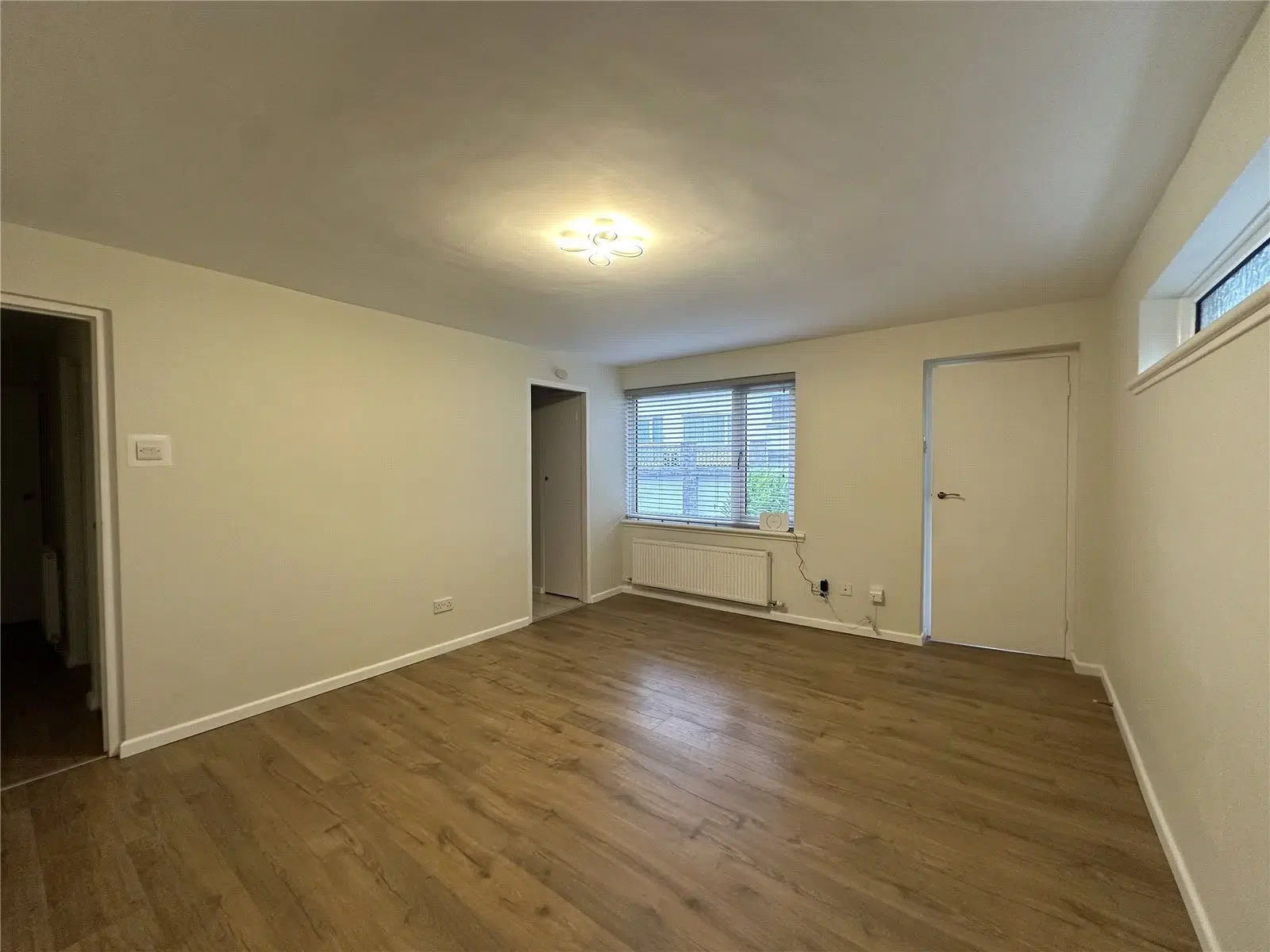 Flat Merlins Court in Tenby