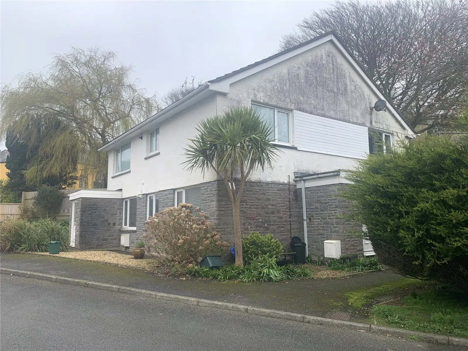 Flat Merlins Court in Tenby
