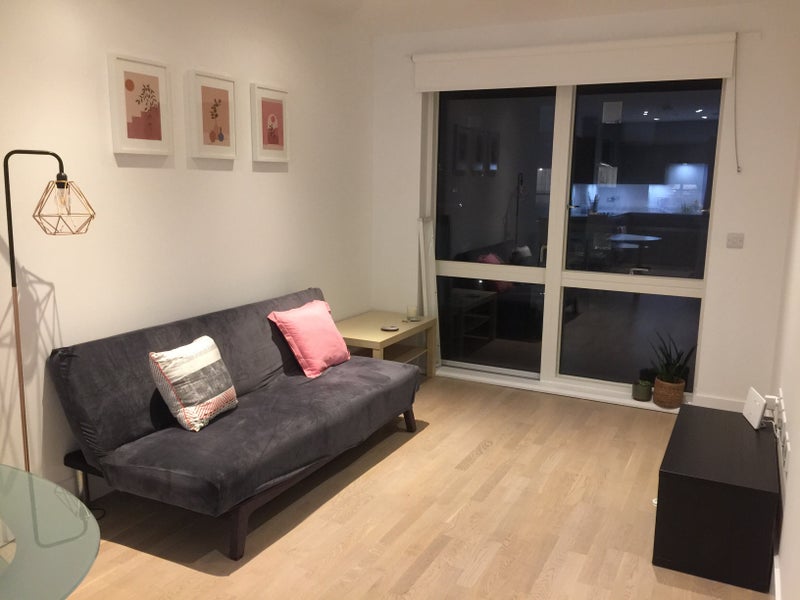 Flat Aston Street in Greater London