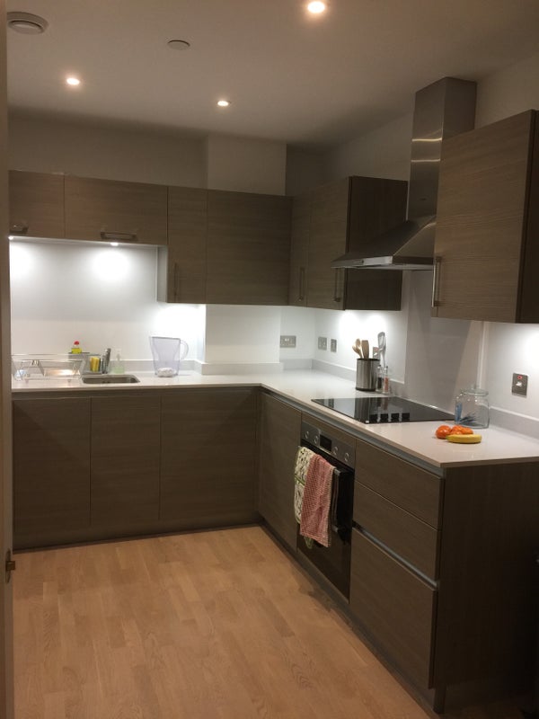 Flat Aston Street in Greater London